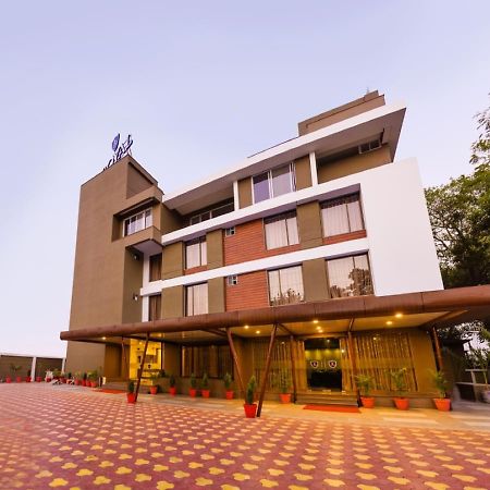 Royal Inn Khandwa Ngoại thất bức ảnh