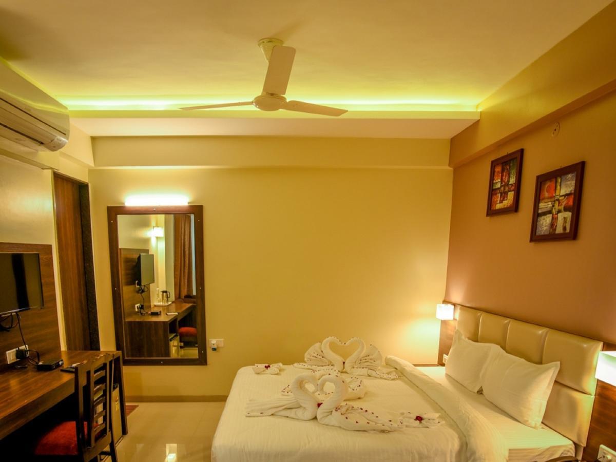 Royal Inn Khandwa Ngoại thất bức ảnh