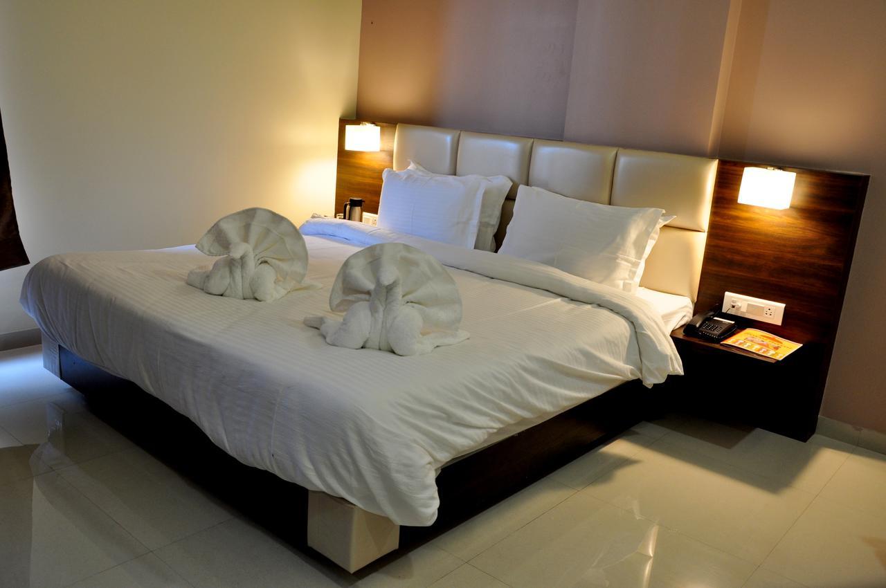 Royal Inn Khandwa Ngoại thất bức ảnh