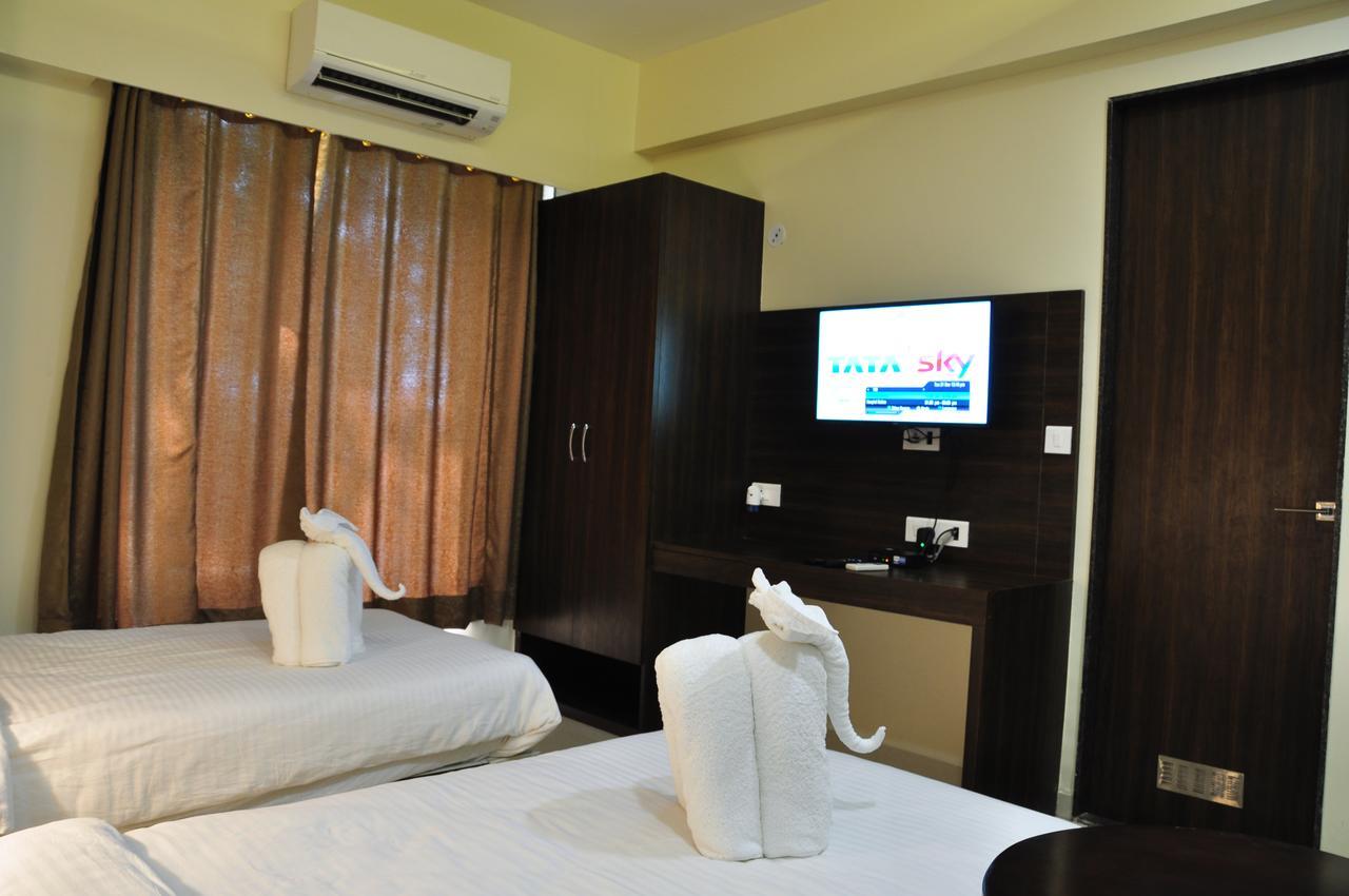 Royal Inn Khandwa Ngoại thất bức ảnh