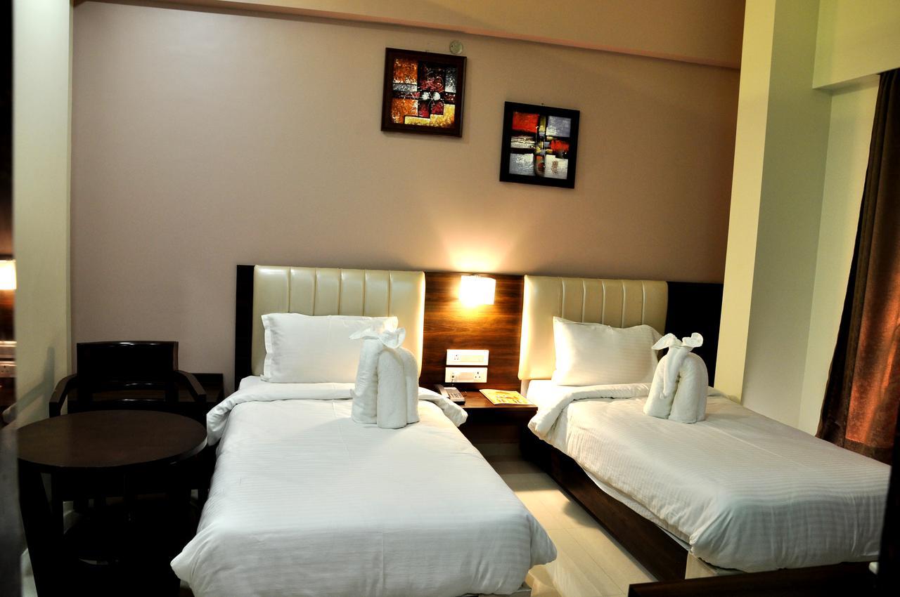 Royal Inn Khandwa Ngoại thất bức ảnh